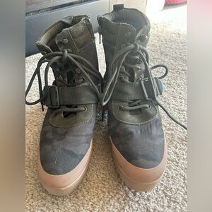 Steve Madden green camo boots